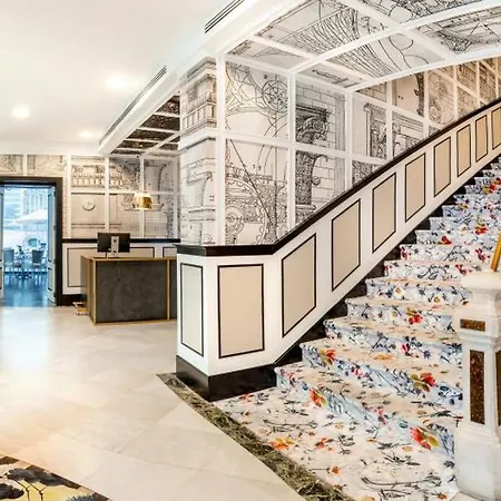 Sh Ingles Boutique 4*