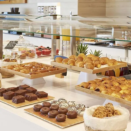 Nh Center 4* Валенсия