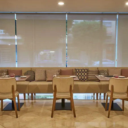 Nh Ciudad De Hotel 3*