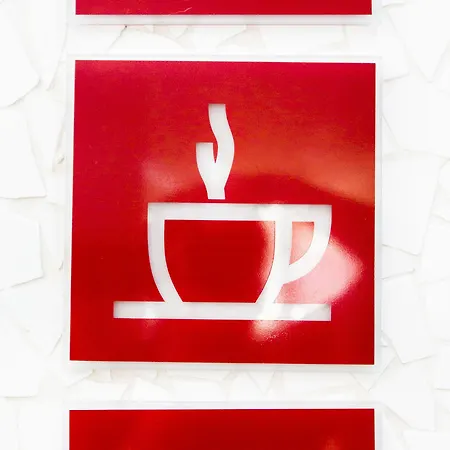 מלון & Co. J. Botanico Boutique