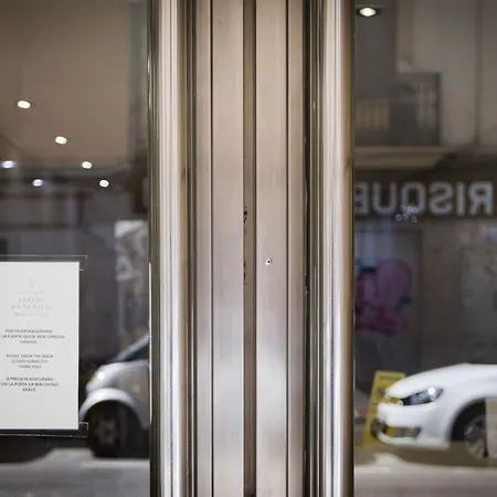 You&co. J. Botánico Boutique