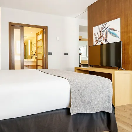 Otel Ilunion 4 Valensiya