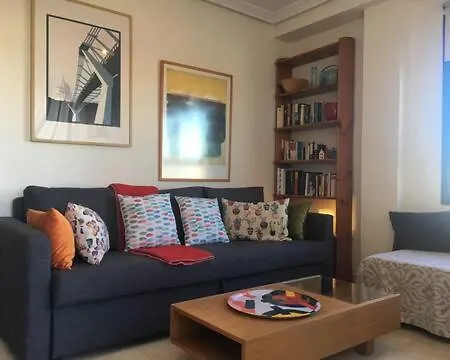 Atico Ciudad De Ciencias Terraza Y Parking