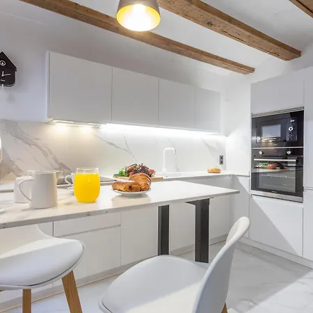 Flat Center Town Hall *