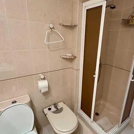 Apartment 1st Line Direct Access Private Parking *