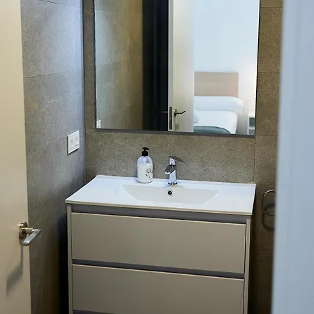 Artes 8 - 2 Double & 2 Baths Apartment