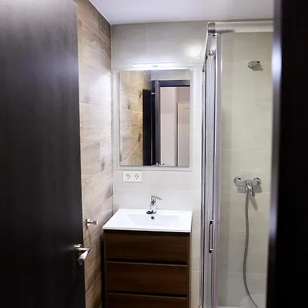 Lejlighed Artes 3- Private Sunny Terrace & 2 Baths *