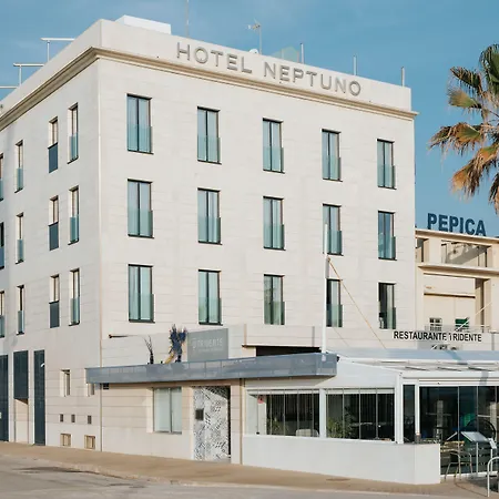 Neptuno Playa & Hotel Valencia