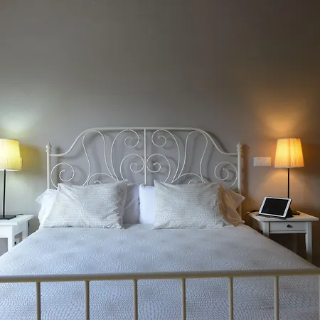 Md Modern - Jardines Hotell *