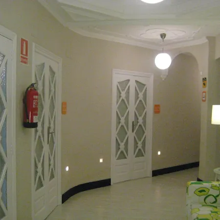 Otel Hi Canovas Valensiya