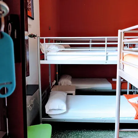 Hostel Feetup Backpackers