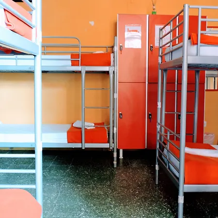 Feetup Backpackers Valencia