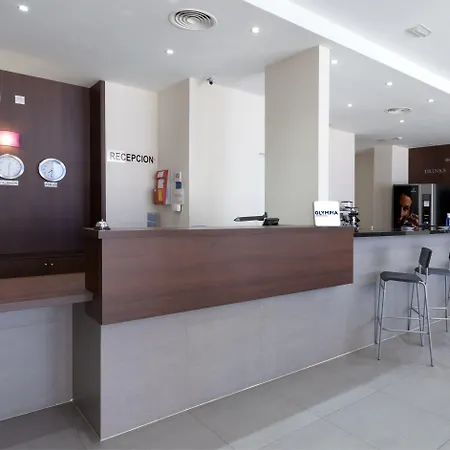 Olympia Universidades Отель 3*