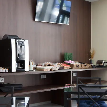 Olympia Universidades 3* Валенсия