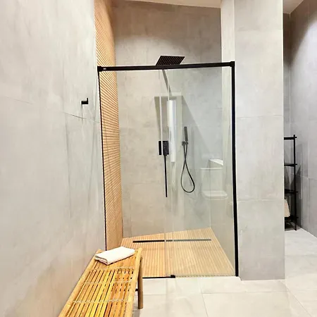 Daire Travel Habitat Jardin Ayora Valensiya