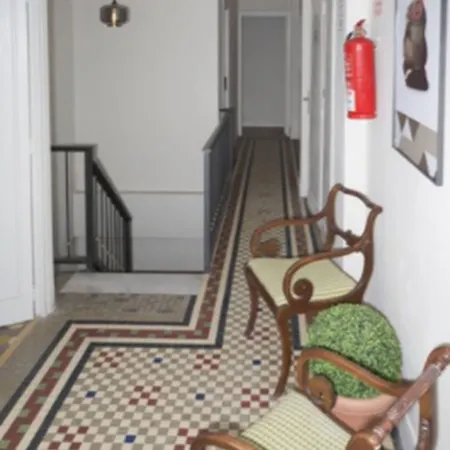 Guest house Nwt Station 2*