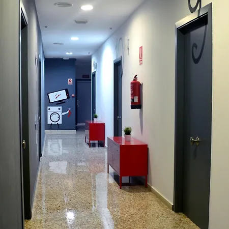 Quart Youth & 旅馆