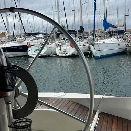 Πλωτό κατάλυμα Exclusive Unique Experience On A Sailboat Year Round Tnina *