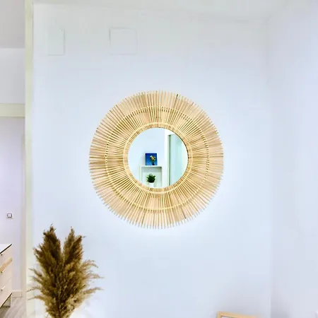 Ubicación Ideal, Entre La Playa Y El Centro Ciudad
