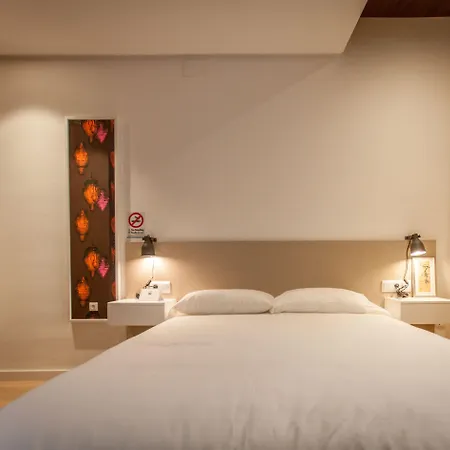 Host & Hotell