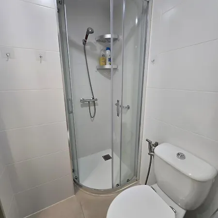 Con Bano, Salon Y Cocina Privados *