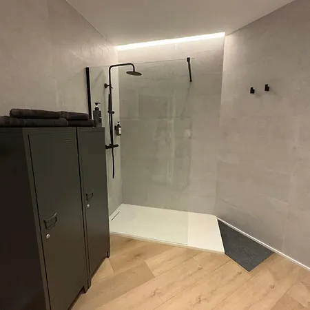 Mestalla Flats & Rut