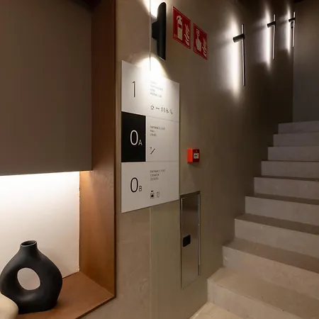 Moontels Colon فندق