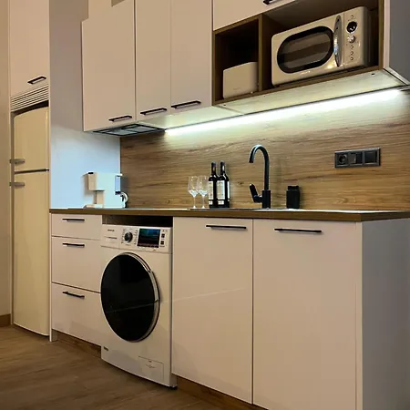 Acogedor Frente A Plaza De La Iglesia *