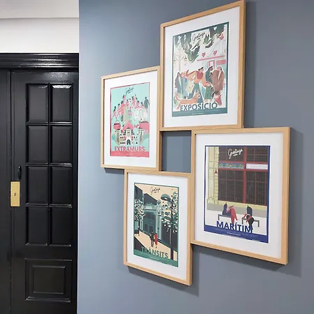 Flats Friends Plaza De La Reina Konukevi Valensiya