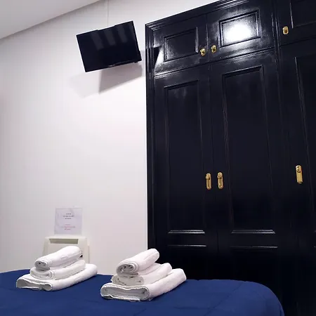 Flats Friends Plaza De La Reina Pensjonat Walencja