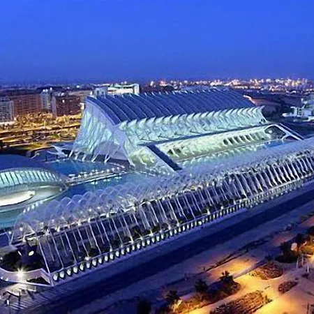 瓦伦西亚多米尔旅舍 招待所