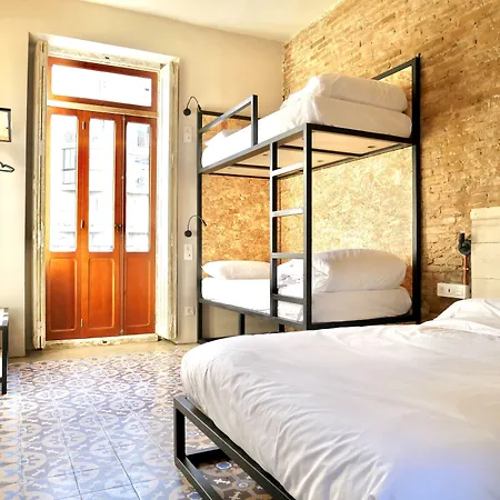 Bed and breakfast Bird House 3*