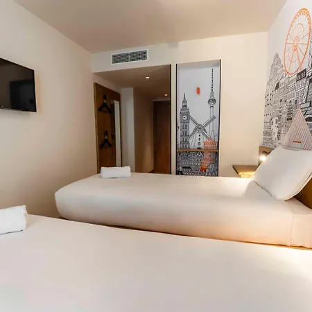 Szálloda Easyhotel Ciutat Vella 2*