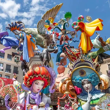 Era Deluxe Near The Of Walencja