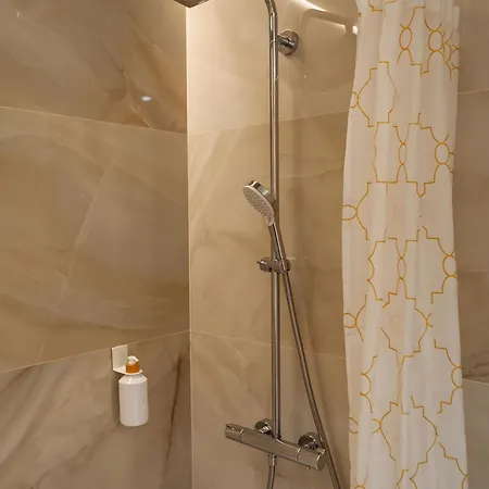 Era Deluxe Near The Of Daire