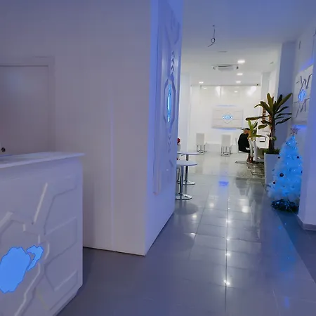 Capsule Hotel kapsułowy