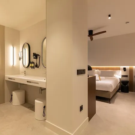 Moontels Colon