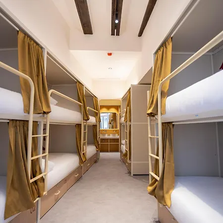 Hostel Camila Βαλένθια