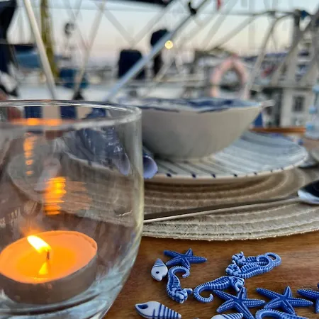 Bådhotel Unique Experience In Sailboat! In The 4 Seasons!! B Shi Valencia