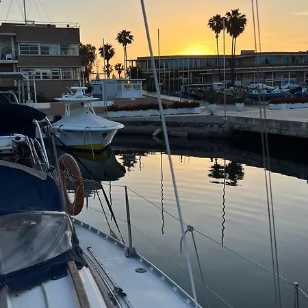 Bådhotel Unique Experience In Sailboat! In The 4 Seasons!! B Shi