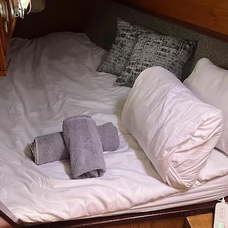 Unique Experience In Sailboat! In The 4 Seasons!! B Shi Bådhotel Valencia