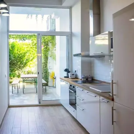 House Near W-terrace *