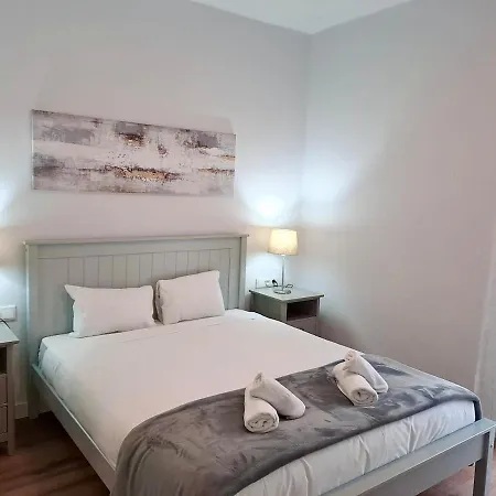 Amazing Bright And Recently Remodeled * Valencia