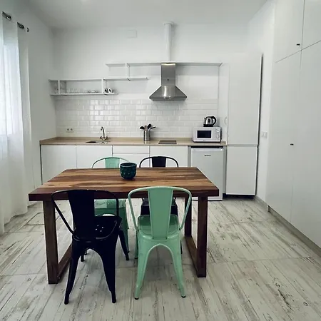 Loft Boutique 2 Next To Torres De Serrano Apartmán