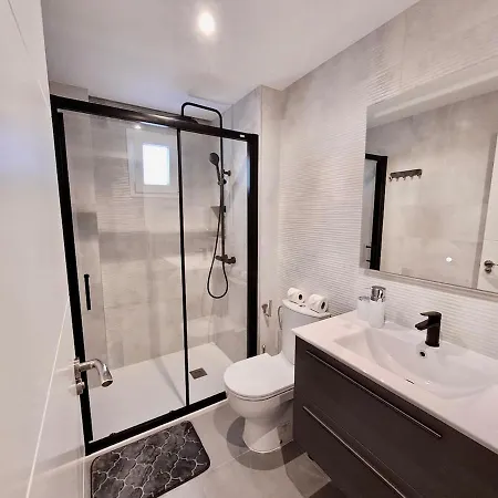 Amazing Bright And Recently Remodeled Apartment