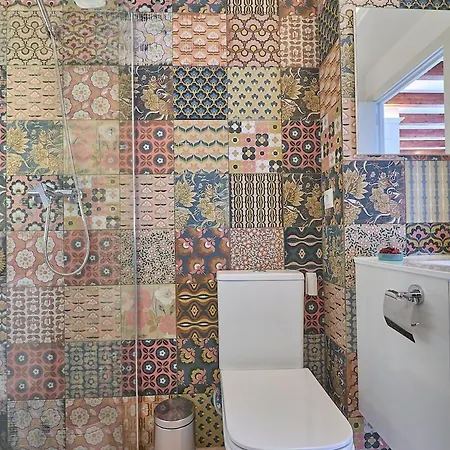 Alberic Waves Apartman *