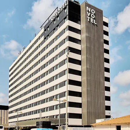 Hotel Novotel Lavant 4*