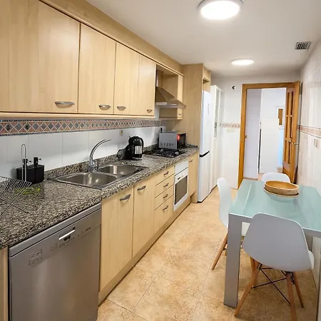 Cortes - Pool Paddle Tennis Court And Gym *