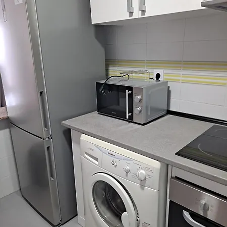 Comfortable In The Feria 2 Area Apartamento *