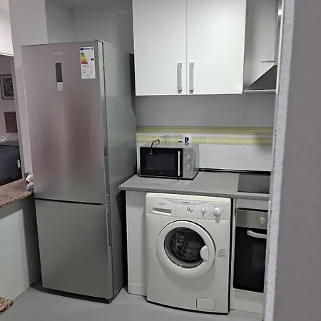 Comfortable In The Feria 2 Area Apartamento *